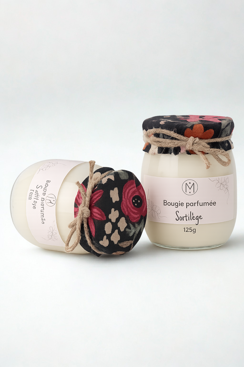 Bougie "Sortilège" en pot de verre recyclé