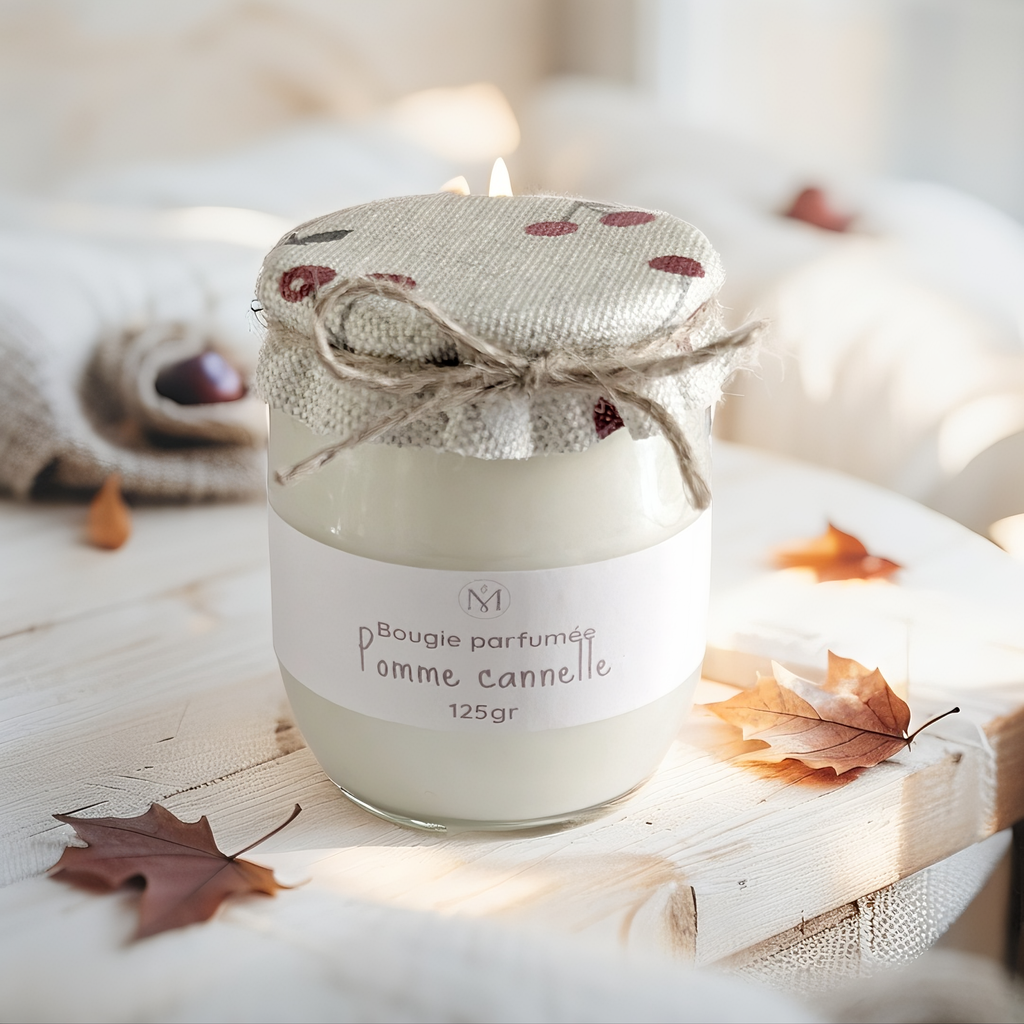 Bougie "Pomme cannelle"