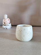 Bougie parfumée artisanale · Cire de soja · Pot en jesmonite • La Veloutée