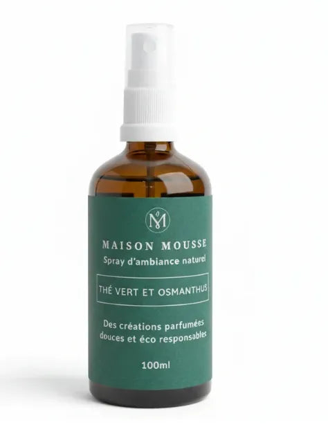 Parfum d'ambiance sans alcool thé vert et Osmanthus maison mousse sur fond blanc